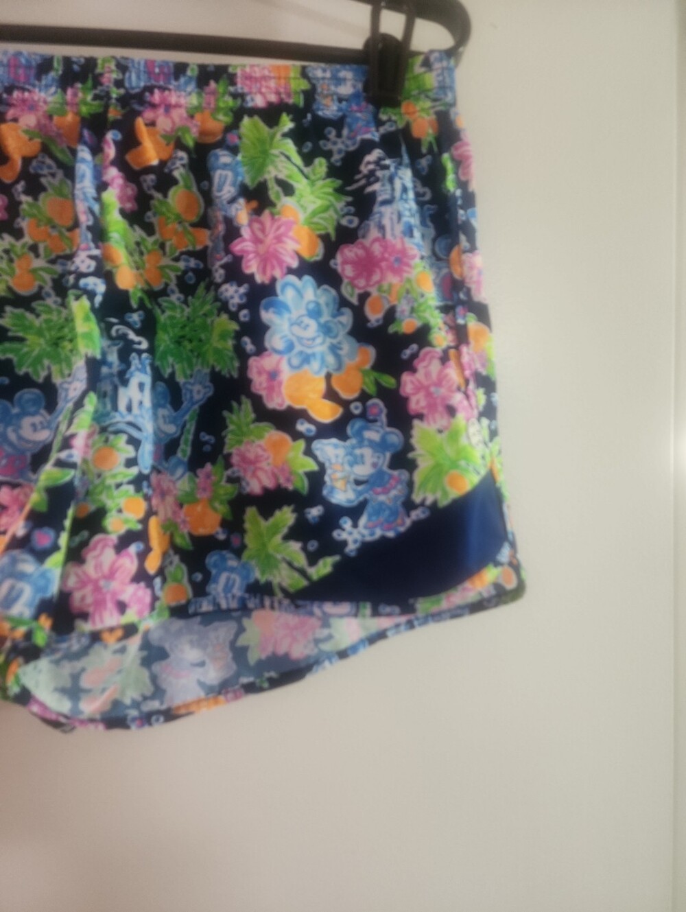 Lilly Pulitzer & Disney Ocean Trail Shorts In Aegean Navy Lilly Loves Disney - Picture 3 of 6